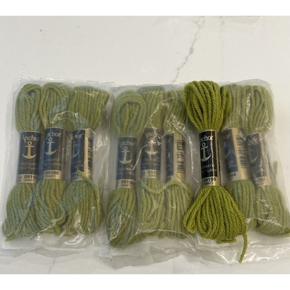 Vtg Anchor Tapisserie 100% Wool Yarn Green 9 Skeins 10M #09198 Embroidery Thread